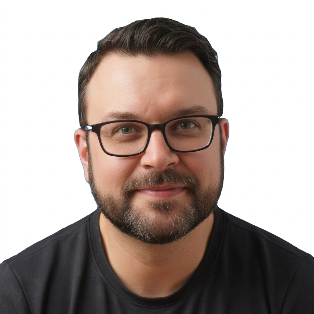 Portrait of Alex Lindahl
